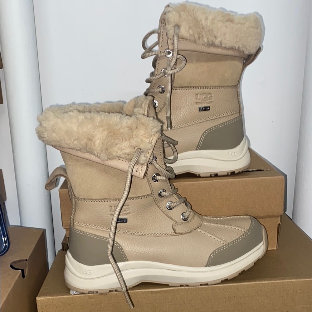 UGG ADIRONDACK BOOT
